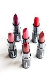FAV LIPSTICK DARING BURGUNDY NO 14